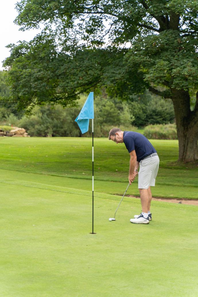 Why Other Golf Majors Still Allow Phones: Exploring the Debate and Impact on Tradition